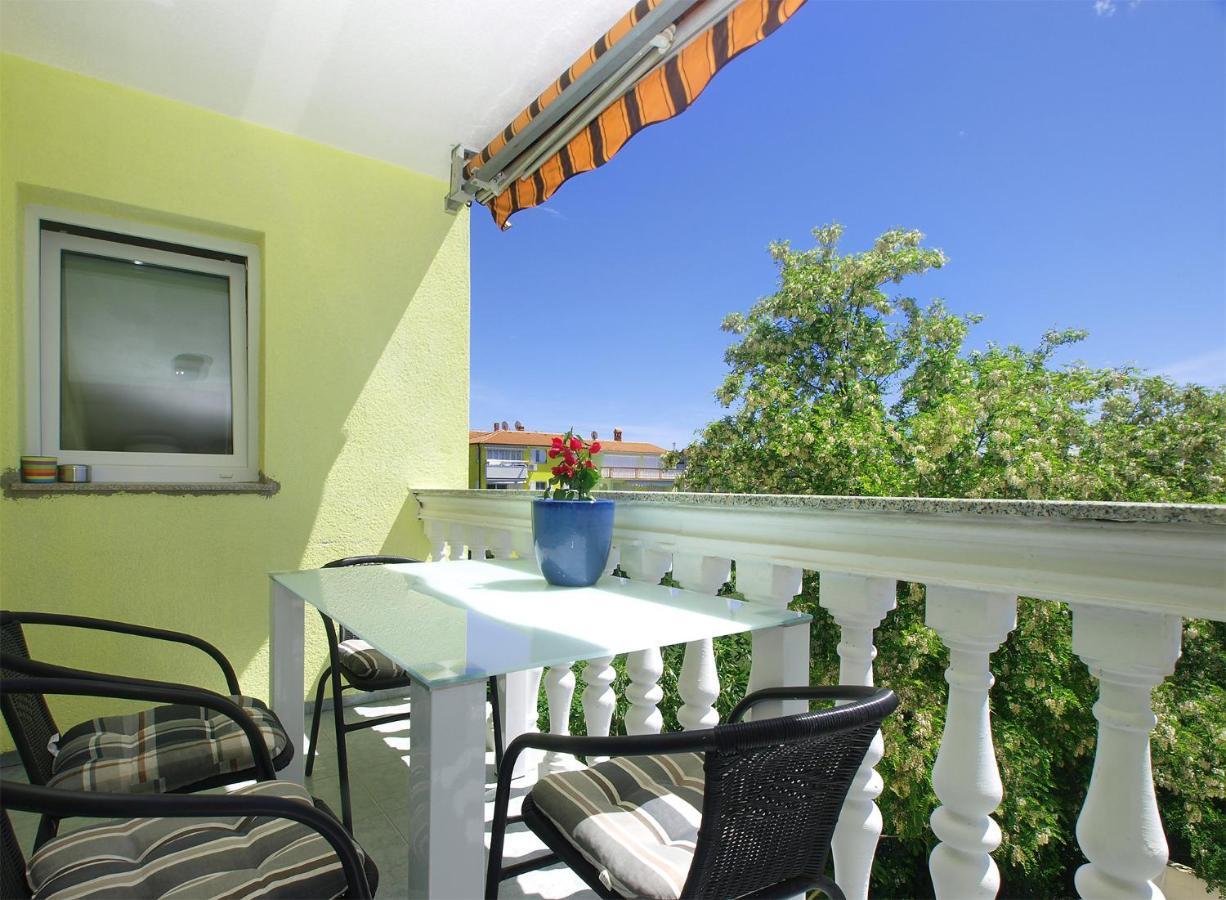 Apartments Milica 56 Pula Bagian luar foto