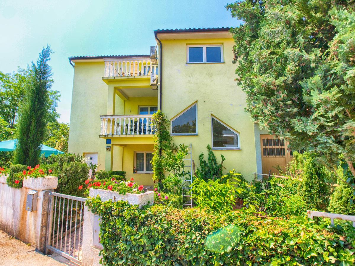 Apartments Milica 56 Pula Bagian luar foto